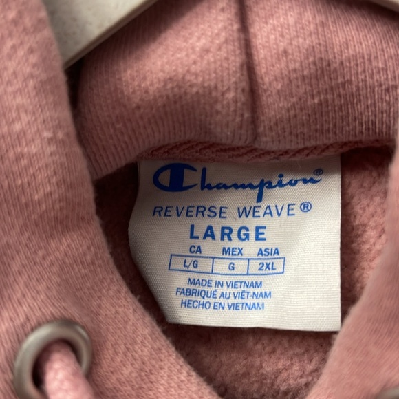 Champion Sweatshirt - Picture 4 of 4